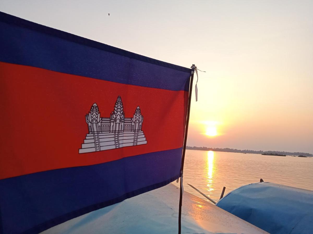 Tonle Mekong Homestay Krong Kracheh Extérieur photo