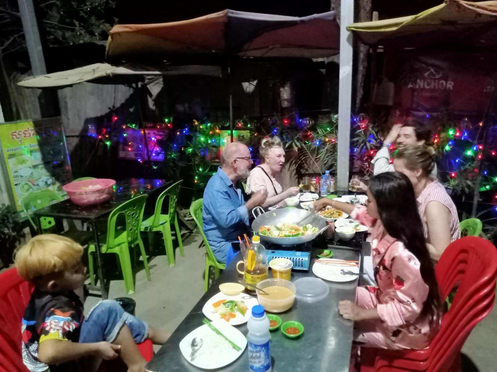 Tonle Mekong Homestay Krong Kracheh Extérieur photo