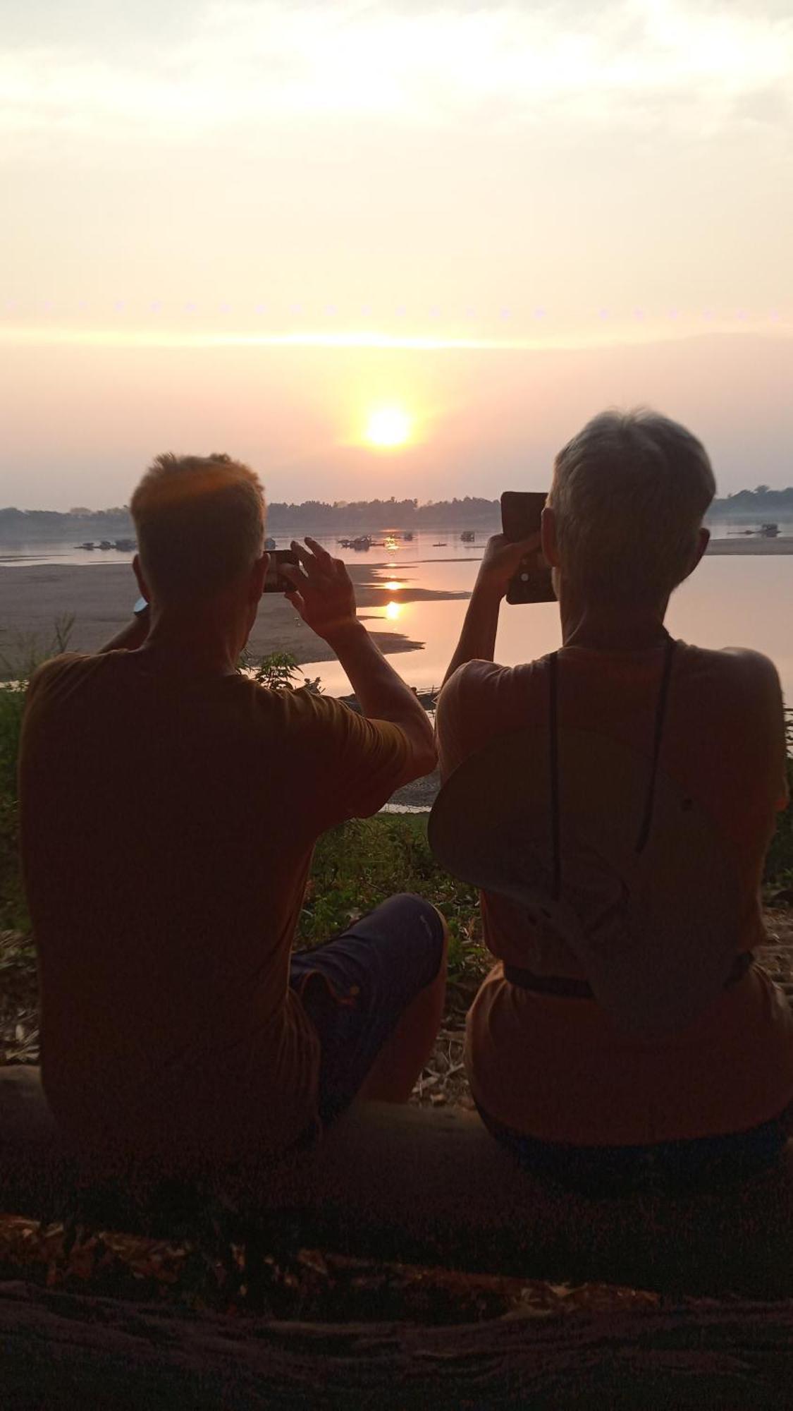 Tonle Mekong Homestay Krong Kracheh Extérieur photo